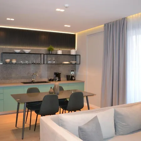 Artnest Boutique Hotel & Suites Отель