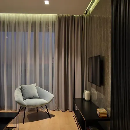 Artnest Boutique Hotel & Suites Отель 4*