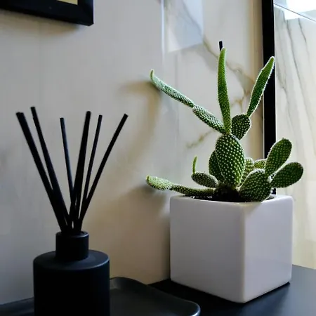 Artnest Boutique Hotel & Suites Отель Саранда