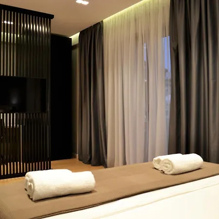 Artnest Luxury & Sarandë