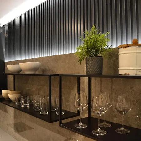 Artnest Luxury & Hotel