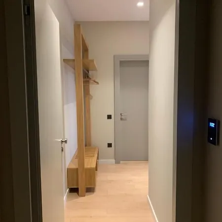 Artnest Boutique Hotel & Suites Отель Саранда