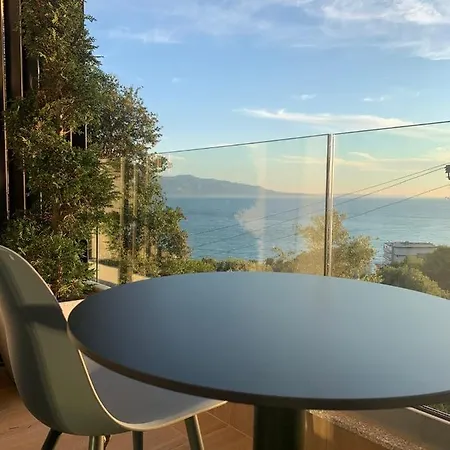 Отель Artnest Boutique Hotel & Suites 4*