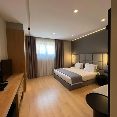 Artnest Luxury &