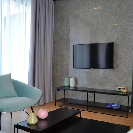 Ξενοδοχείο Artnest Luxury & 4*