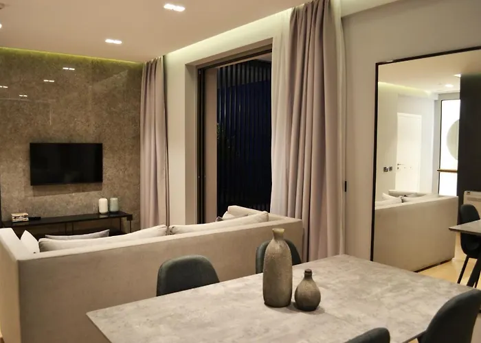 Artnest Boutique & 4* Σαράντα