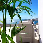 Artnest Boutique & 4* Sarandë