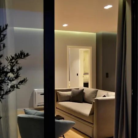 Artnest Luxury Hotel&suites Saranda