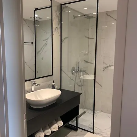 Hotel Artnest Luxury Hotel&suites 4*