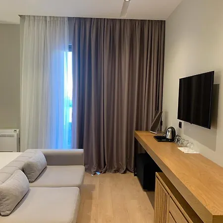 Hotel Artnest Boutique Hotel & Suites Sarandë